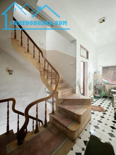 NHÀ KIM NGƯU 110M2 x 3 TẦNG- BÁN ĐẤT TẶNG NHÀ - LÔ GÓC - 1