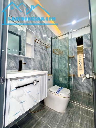 Bán Nhà mới mặt tiền nhánh Vip TX22, 4x17m, 3 tầng, ở, kinh doanh, VP Cty ngon, nhỉnh 5Tỷ - 5