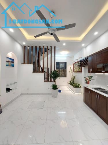 CỰC HIẾM!Bán nhà phố Chu Huy Mân, 50m2, nhà đẹp mới toanh, ngõ ô tô, kinh doanh, nhỉnh 8tỷ - 1