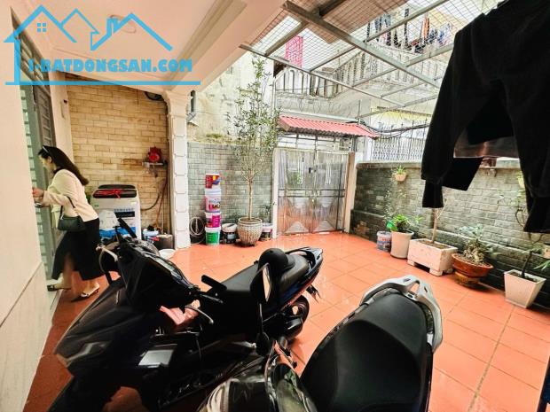 NHÀ ĐẸP, YÊN TĨNH TRONG NGÕ RIÊNG" PHỐ LÒ ĐÚC, HBT, 82Mx5 TẦNG, CỬA TIỀN 4.6M, GIÁ 10.2 TỶ