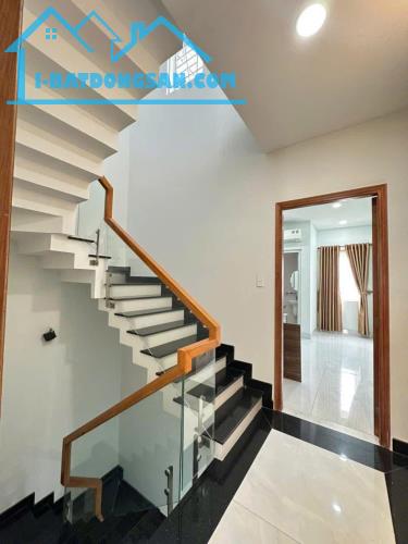 --Bán nhà HXH Lê Lai, phường 12, Tân Bình; 69m2 - 5 tầng mới - 8,3 tỷ - 3