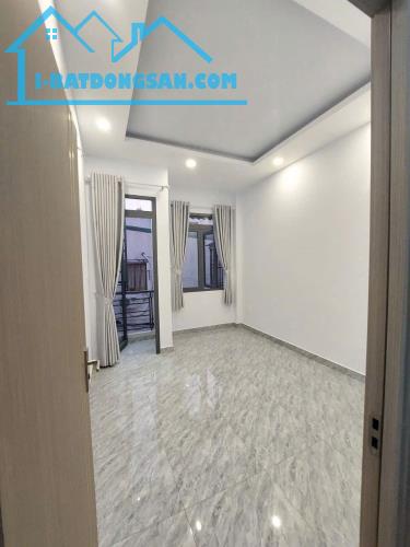 LÊ VĂN QUỚI - 33M2 - 2 TẦNG BTCT 2PN 2WC - GIÁ 3.85 TỶ - 4