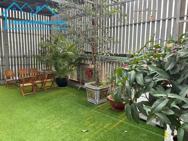 Nhỉnh 200 triệu/m² Chính chủ bán nhà phố Đội Cấn 76m2*8T*5 MT thang máy Ba Đình