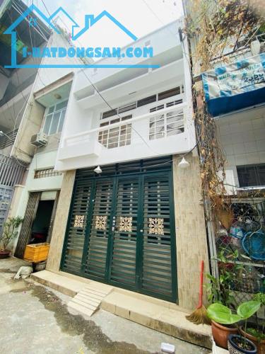NGAY NGÃ TƯ BẢY HIỀN - 44M2 ( 4,2 X 11 ) - 2 TẦNG - 2PN - HẺM XE HƠI - HOÀN CÔNG ĐẦY ĐỦ - - 2
