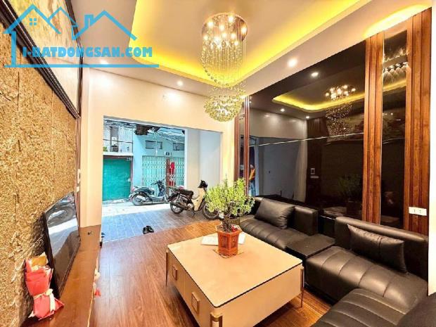 BÁN NHÀ TRẦN KHÁT CHÂN  – 3 BƯỚC LÊN MẸC - 40M 4T – FULL NỘI THẤT! 🚗