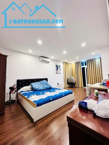 Trung tâm Ba Đình 30m2 x mặt tiền 3M - Cách mặt phố 20M. - 1