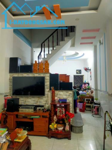 Bán Nhà 1 Trệt 2 Lầu Hẻm 5m Gần Chợ Lê Đình Cẩn Quận Bình Tân