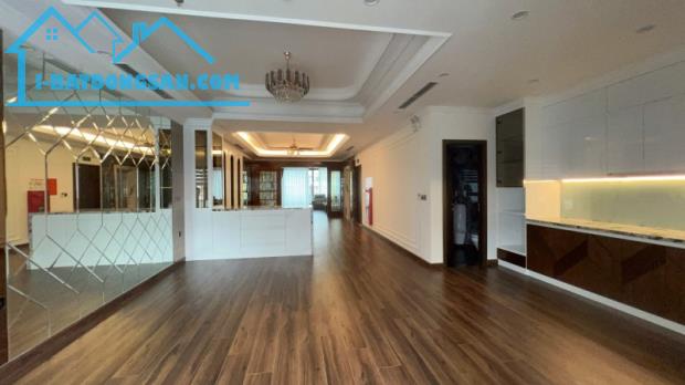 bán nhà phố Nguyễn Hoàng, P.Mỹ Đình 2, Q.Nam Từ Liêm, mặt tiền khủng, lô góc - 1