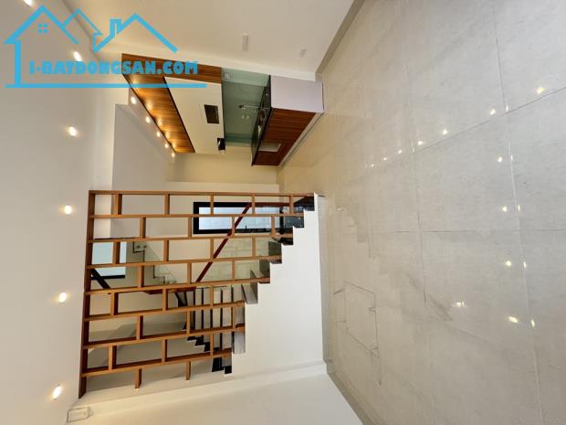 NHÀ ĐẸP NGỌC THỤY – Ô TÔ ĐỖ CỔNG – THOÁNG TRƯỚC SAU – GIẾNG TRỜI - 38M - 7.2 Tỷ