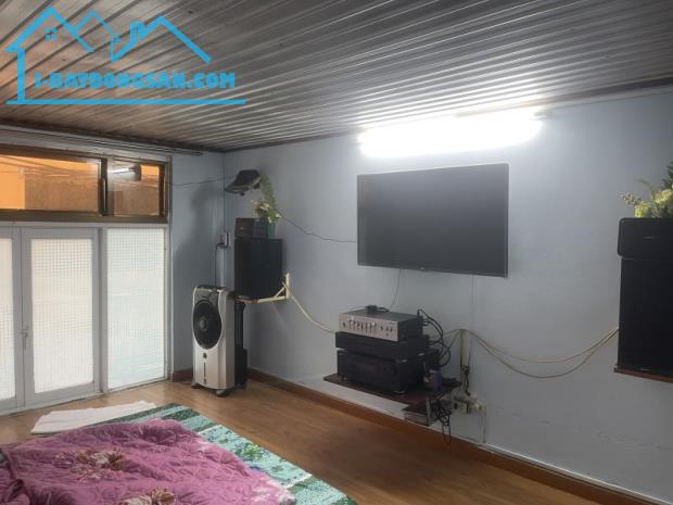 5 TỶ HƠN - BÁN NHÀ F.TÂN ĐỊNH, QUẬN 1 - HẺM THÔNG HOÀNG SA - KHU DÂN TRÍ CAO -40M2 2PN ĐẸP - 2