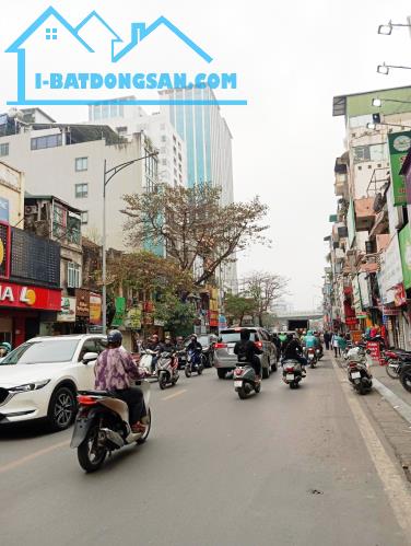 BÁN ĐẤT CÓ SẴN NHÀ 3 TẦNG _ 5TỶ_ 40M_ 2 THOÁNG - SÂN ĐỂ XE RIÊNG   30M RA MẶT PHỐ