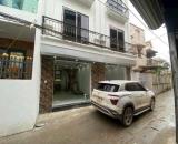 Bán nhà 5 tầng mặt đường Di Trạch, Hoài Đức. Ngõ thông Ôtô qua cửa. 12m đến đường xe tránh
