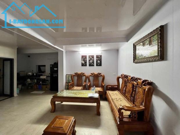 🏡 BÁN NHÀ AN DƯƠNG – Ô TÔ ĐỖ CỬA – 1 NHÀ RA PHỐ - SỔ ĐỎ CHÍNH CHỦ!