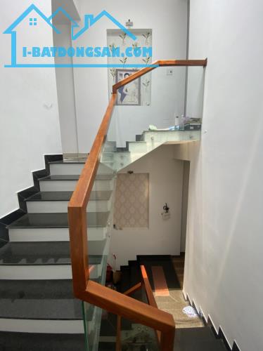 ♥ Nhà Kiệt Ô tô, sát MT, Hoà Cường Bắc, 55m2, 2  tầng sạch đẹp, 3.x tỷ - 2