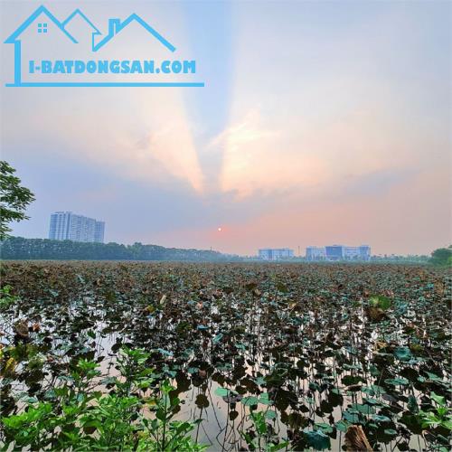 Nhà hoàn thiện 5 tầng 90m2 đường 30m cho bác nào thuê KD tại Trâu Quỳ, Gia Lâm. Lh - 3