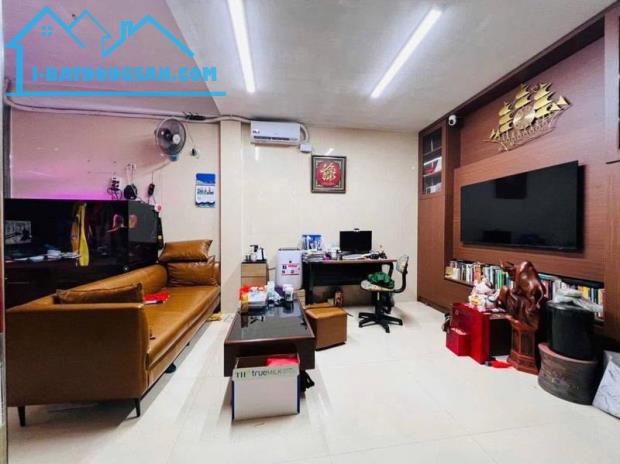 Nhà Đẹp Phố Vọng 88m - 4 Tầng - MT 5m - Gía Chào 8.2 Tỷ - 1