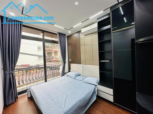 Bán Nhà Nguyễn Trãi 37m² 5 Tầng - Vị Trí Đẹp - Gần Phố - Full Nội Thất Xịn Sò - Chỉ 5.85 - 2