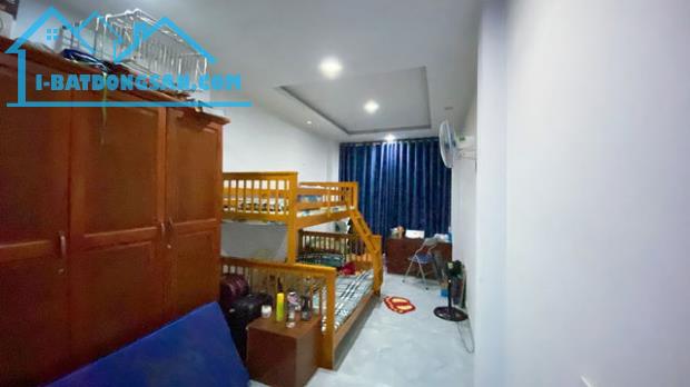HẺM 5M- BÁN NHÀ 2 TẦNG - OTO ĐỔ CỬA- BÌNH TÂN -GIÁP QUẬN 6 - NHỈNH 3 TỶ.