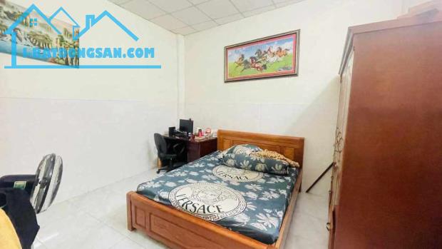Bán gấp nhà Trần Thị Diệu gần chợ Hoa Cau, Phước Long B, giá chỉ 6,3 tỷ - 1