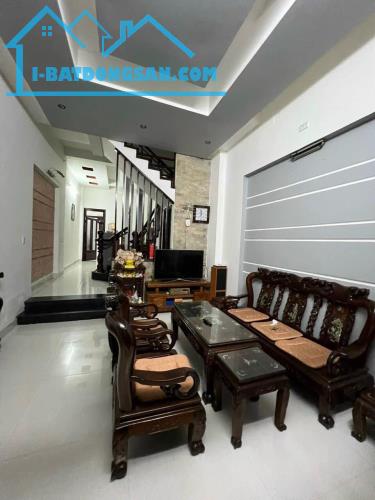 Bán nhà 3 tầng mặt tiền đường Chi Lăng, phường Phú Hậu, Quận Phú Xuân, TP Huế, chỉ 3,4 tỷ - 1