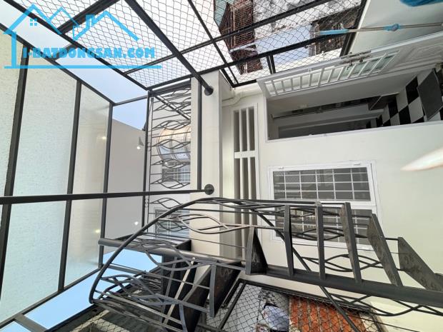 NHÀ ĐẸP 5 TẦNG - HẺM AN NINH, SẠCH SẼ - GẦN VĨNH VIỄN - QUẬN 10 - GIÁ 5 TỶ - 1