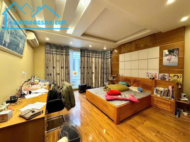 Bán nhà phố Huỳnh Thúc Kháng Kéo dài kinh doanh 23 tỷ. Nhà 5 tầng mỗi tầng 2 phòng thông t - 1