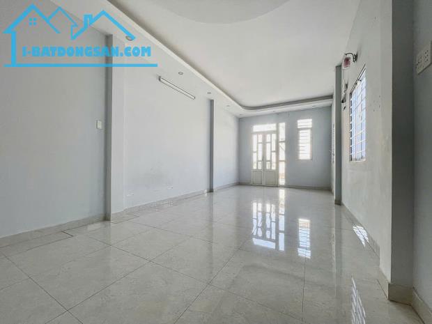 BÁN NHÀ SIÊU PHẨM 2 MẶT TIỀN – HẺM XE TẢI TRÁNH – TRUNG TÂM QUẬN 8 - ĐỐI DIỆN CÔNG VIÊN - 1
