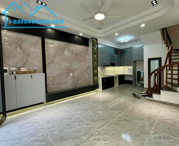 B.ÁN NHÀ DI TRẠCH_33M2X5T, VIEW VÀNH ĐAI 3,5, NGÕ NÔNG, SÁT Ô TÔ, NHỈNH 4 TỶ XÍU - 2