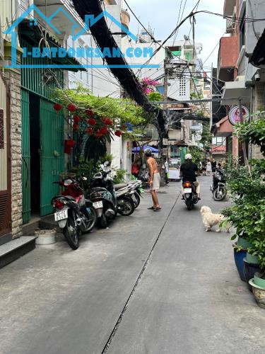 TRUNG TÂM QUẬN 1 - ĐƯỜNG TRẦN HƯNG ĐẠO VIP - NHÀ 3 TẦNG HẺM XH 1/NGẮN - BÁN CHỈ 9,5Tỷ - 5