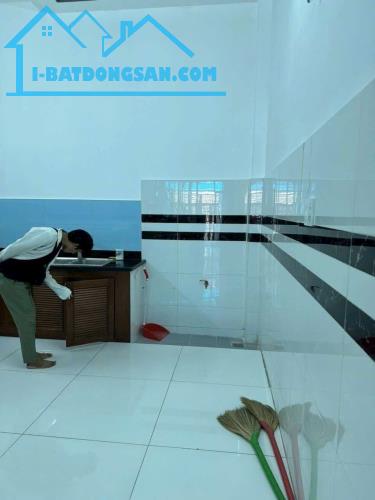 GẤP BÁN GIẢM CHÀO 1 TỶ --Hồ HỌC LÃM 60M2 -4 TẦNG --HXT - 3
