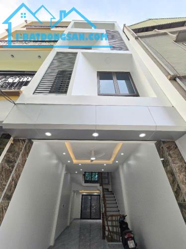 BÁN NHÀ MỚI XÂY – 4 TẦNG ĐẸP – LIÊN NINH, THANH TRÌ