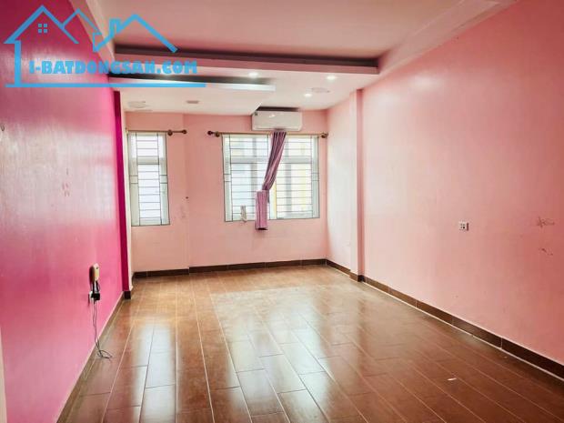 Cho thuê nhà riêng đường 800A Phùng Chí Kiên, Cầu Giấy 35m x 5T giá 14.5tr, ô tô đỗ cửa - 5