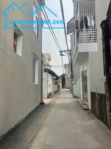 BÁN ĐẤT LÔ GÓC  ĐƯỜNG THÔNG THOÁNG  GIANG CHÍNH BIÊN GIANG HÀ ĐÔNG DT 35M2 GIÁ 2.68TỶ