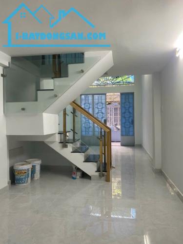 Nhà bán HXH, Trần Hưng Đạo , Q5 , 32m2, 3 tầng , giá 6,3 tỷ.
