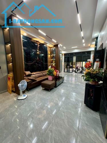 Bán Nhà Góc 2 Mặt Tiền Hẻm Đường Lạc Long Quân Quận Tân Bình - 3