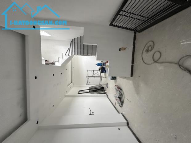 Bán nhà mới 5 Tầng, oto đỗ cổng, 52m x 5 tầng, 6 phòng, 5,6 tỷ - 1