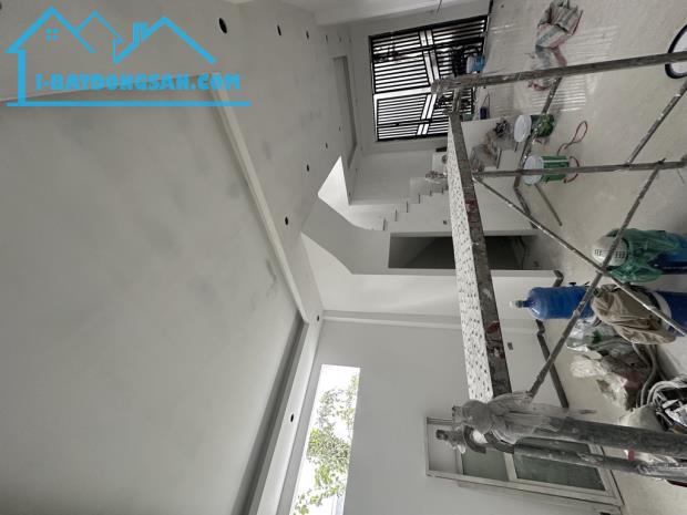 Bán nhà mới 5 Tầng, oto đỗ cổng, 52m x 5 tầng, 6 phòng, 5,6 tỷ - 2