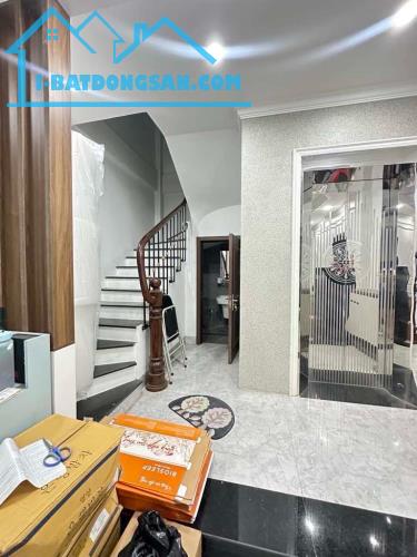 BÁN NHÀ ĐỐNG ĐA, NHÀ 2 MẶT NGÕ, Ô TÔ TRÁNH, DT 45M2 – 10.9 TỶ