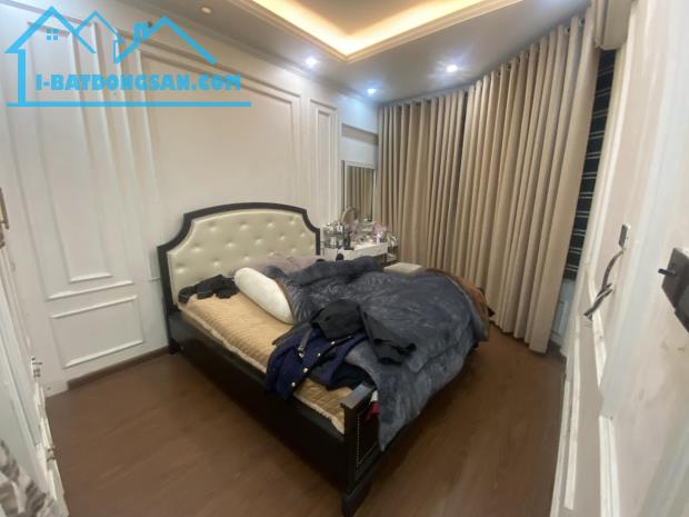 Cần bán gấp nhà phân lô phố Hoàng Quốc Việt 64m2, 4T, 2 mặt ngõ, ô tô, giá tốt - 5