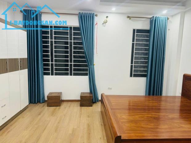 🔥 HIẾM! THƯỢNG THANH, 33M², 5 TẦNG, FULL NỘI THẤT, Ở NGAY – GIÁ CHỈ 5,85 TỶ! 🏡 - 2