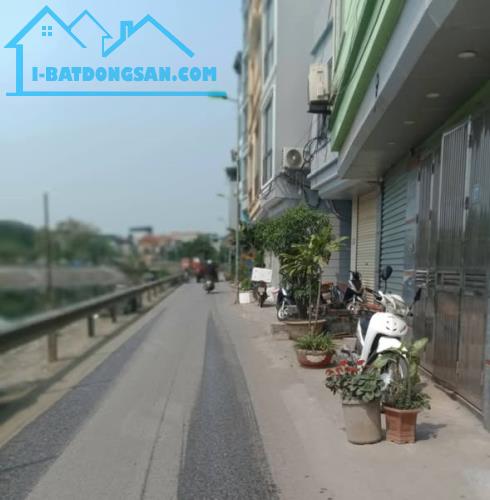 Bán Nhà: Tựu Liệt, Mặt đường Bờ Sông, 40m2, Kinh Doanh, oto đỗ cửa, sổ vuông. Nhỉnh 8 tỷ - 1