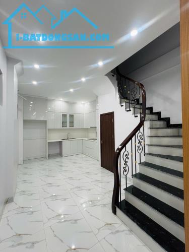 Bán Nhà: Tựu Liệt, Mặt đường Bờ Sông, 40m2, Kinh Doanh, oto đỗ cửa, sổ vuông. Nhỉnh 8 tỷ - 3
