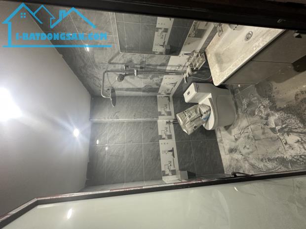 Bán Nhà: Tựu Liệt, Mặt đường Bờ Sông, 40m2, Kinh Doanh, oto đỗ cửa, sổ vuông. Nhỉnh 8 tỷ - 4