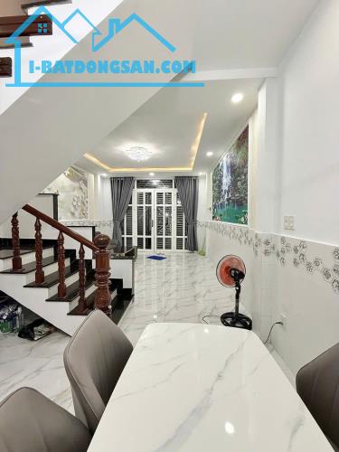 BÁN NHÀ  - NGAY CHỢ PHẠM VĂN BẠCH - HẺM NHỰA XE HƠI THÔNG - 36 M2 - HƠN 4 TỶ - 1