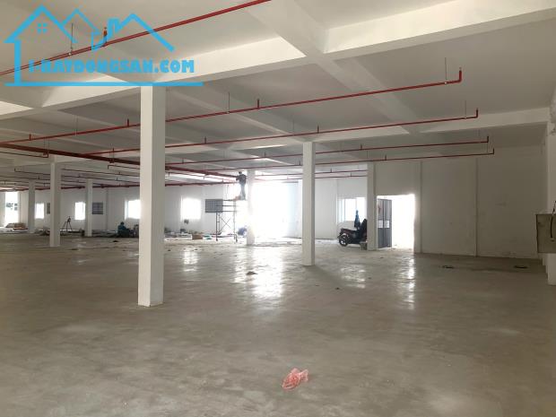 Cho thuê kho xưởng 1900m2 hai tầng cụm Công Nghiệp Gia Lâm, Hà Nội