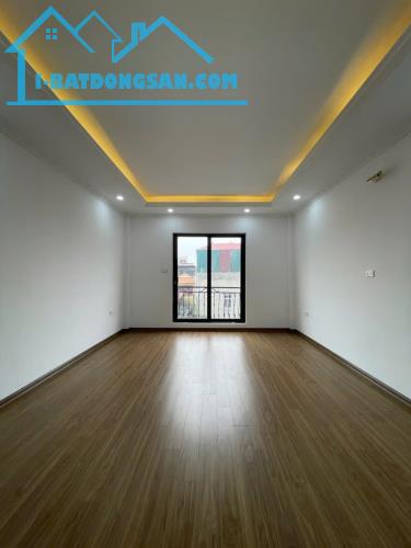NHÀ PHÂN LÔ KHU TẬP THỂ BỘ TƯ LỆNH ĐẶC CÔNG, PHỐ VĨNH QUỲNH, HUYỆN THANH TRÌ Ô TÔ - KD - 5
