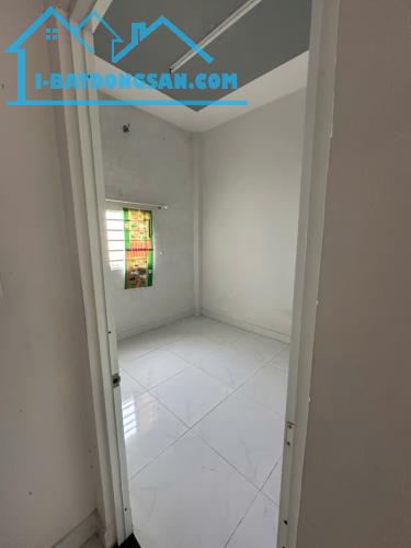 Bán Gấp Nhà Sổ Hồng Riêng Khu Dân Cư 1.7 tỷ - 2