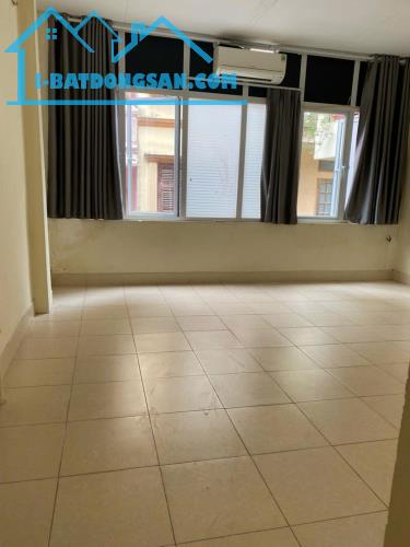 Bán nhà phân lô phố Trần Cung, 72m2, oto, dân xây 15tỷ199 - 2