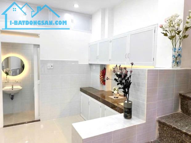 Bán nhà gần mặt tiền Quận 8 Đúc 3 lầu BTCT 4PN nhỉnh 3tỷ TL - 2