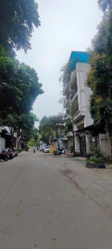 Bán đất tặng nhà cạnh đường Cổ Linh 90m2, mặt tiền 5m, giá 14 tỷ. - 1